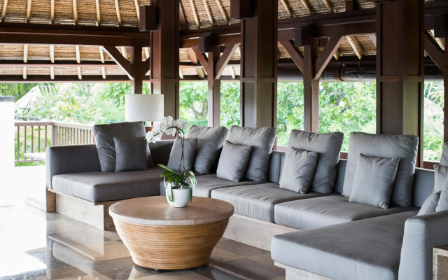 REVĪVŌ Wellness Resort Nusa Dua Bali