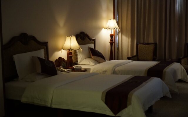 Kunming Plateau Pearl Hotel