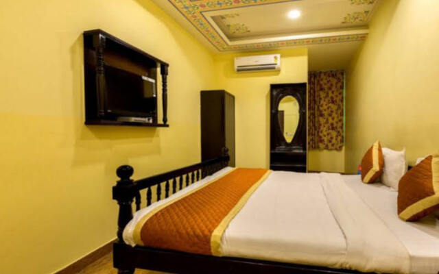 ZO Rooms SC Road Sindhi Camp