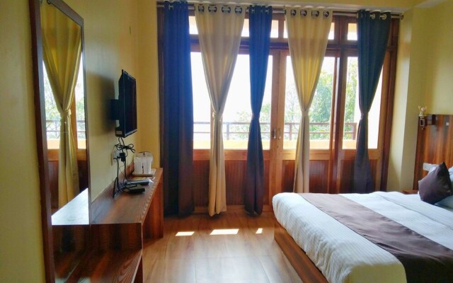 Goroomgo Aurora Gangtok