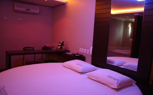 Bangalô Motel - Adults Only