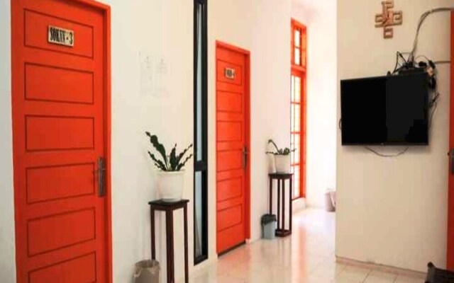 OYO 93311 Pesona Orange Homestay