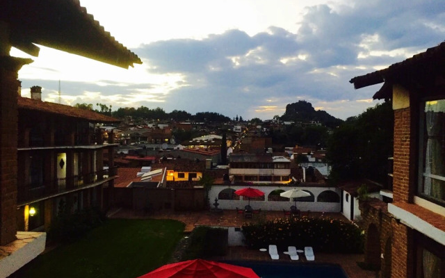 Hotel Los Arcos