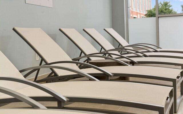 Element Hampton Peninsula Town Center