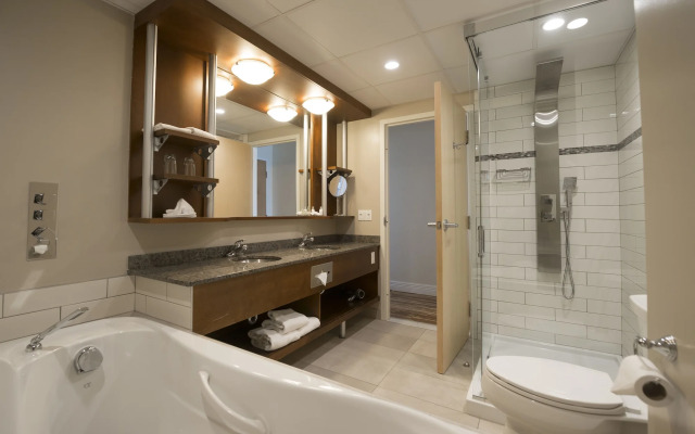 Hotel & Suites Le Dauphin Quebec