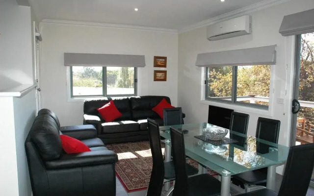 Valley View Cottage Warragul