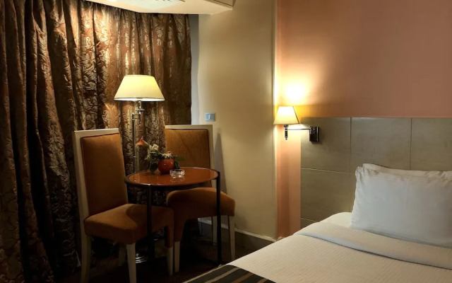 Santana Hotel