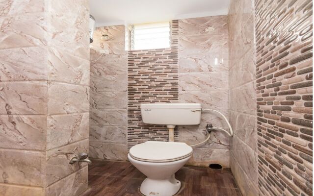 OYO 1865 Hotel Trivedi International