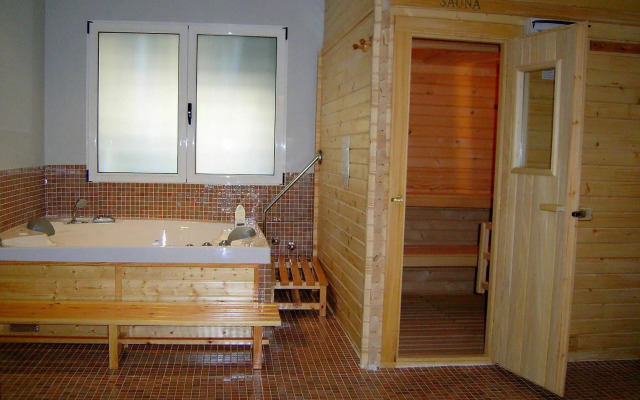 Hotel Reconquista