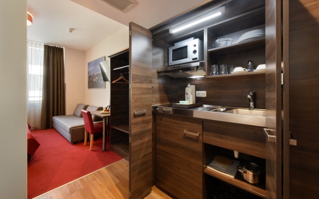 Koos Hotel & Apartments