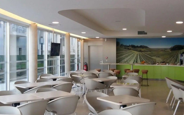Appart Hôtel Mer & Golf City Bordeaux - Bassins à Flot