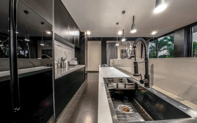 Balangan Beach Villa Freya