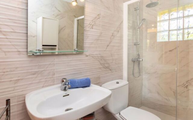 House Solenza Calonge