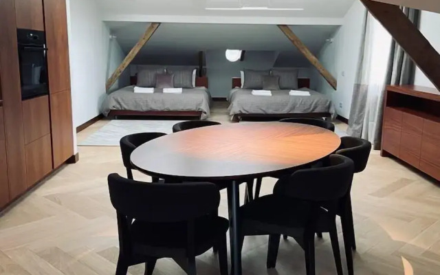 Roze Brīvzemnieka Apartments