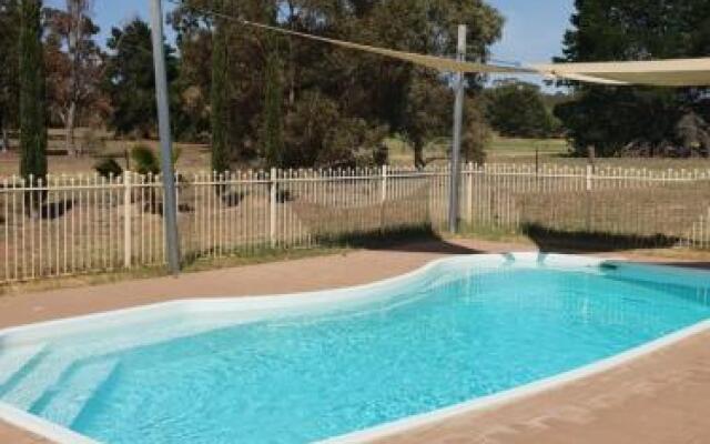Barooga Golf View Motel