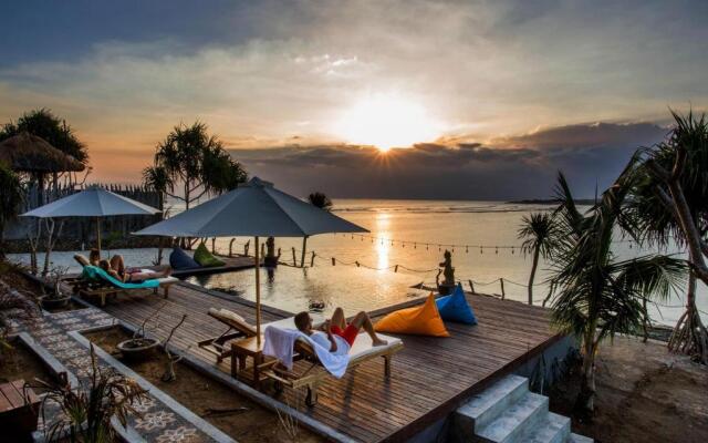 Nusa Veranda Sunset Villas & Restaurant