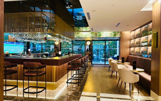 TURIM Oporto Hotel