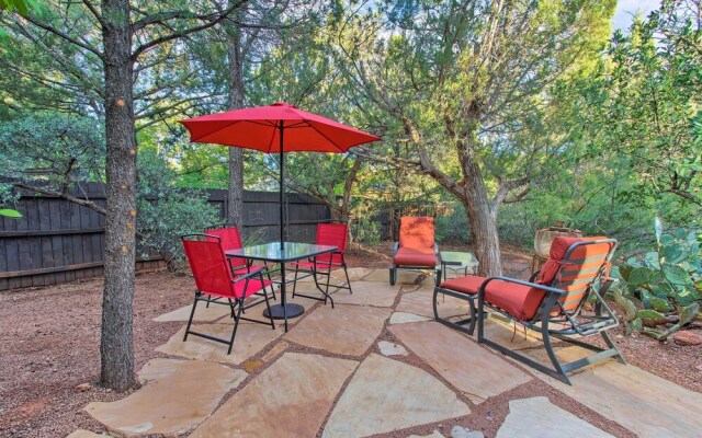 Romantic Sedona Suite W/patio < 1Mi to Trails/town