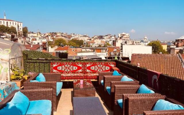 Green Life Apart Hotel