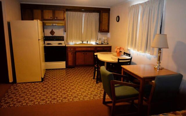 Budget Host Inn Iron Mountain