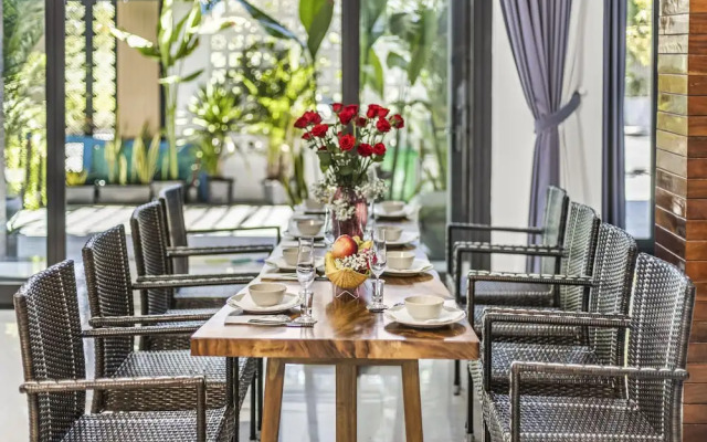 Rosemary Villa near Han River