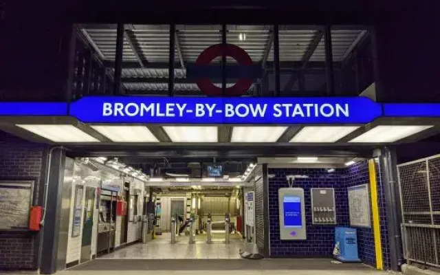 Charming 2 Bedroom Flat in Bromley By Bow