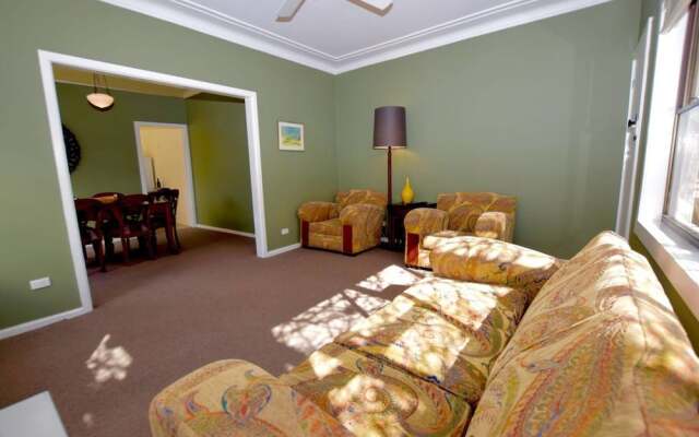 Raspberry Terrace of Leura