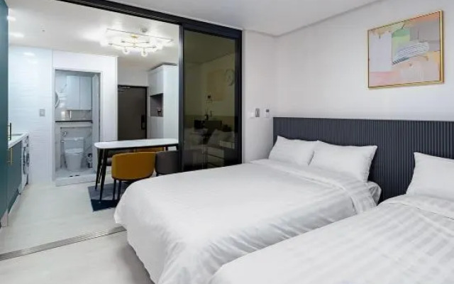 Seomoon Residence Hotel
