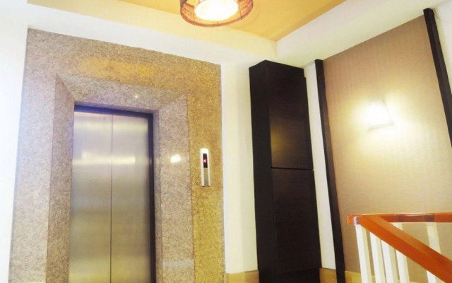 Sakulchai Place Hotel