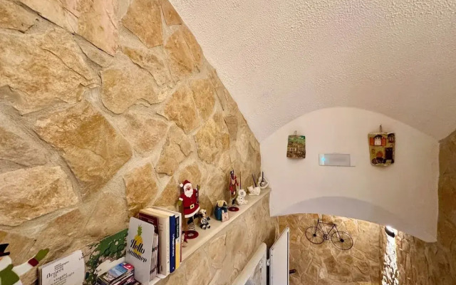 Window in the Stone Naples