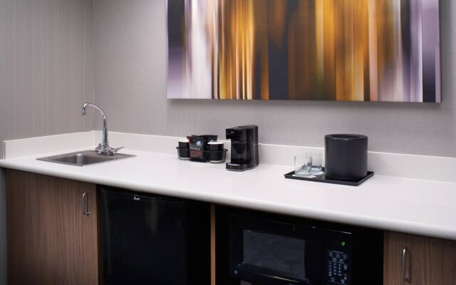 Courtyard by Marriott Cleveland Airport North