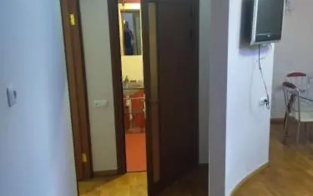 Abovyan 36 Apt & Tour