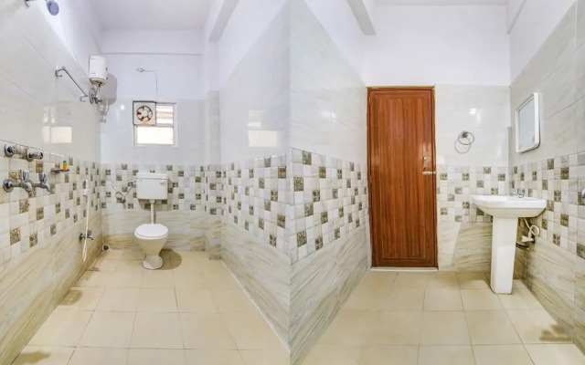 Hotel Royal Guest House by FabHotels