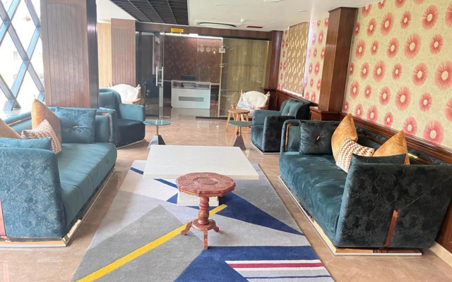 Paradise Gateway Hotel