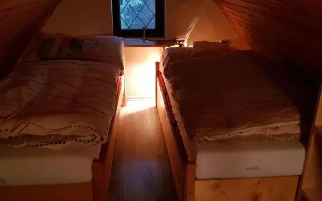 Krpácovo, Nízke Tatry - chata na kraji lesa