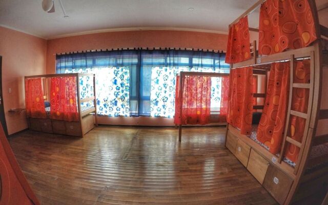 Red Monkey Hostel: Água Branca