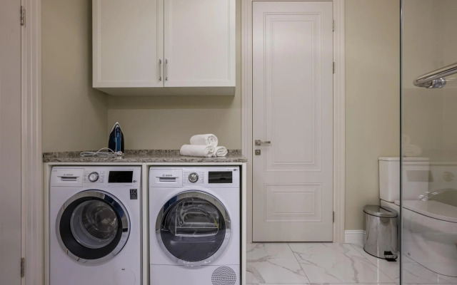 Апартамент Софийский