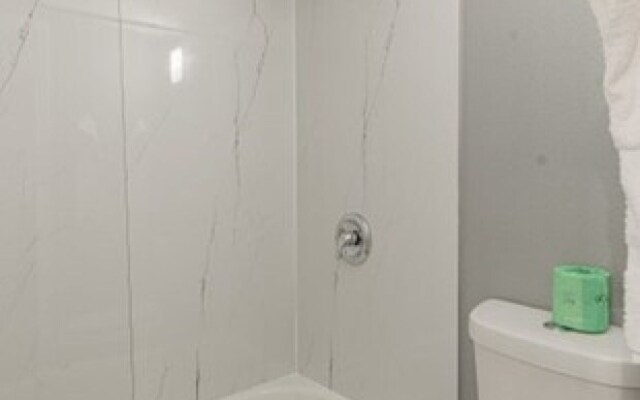 Sands Inn by OYO Winnie