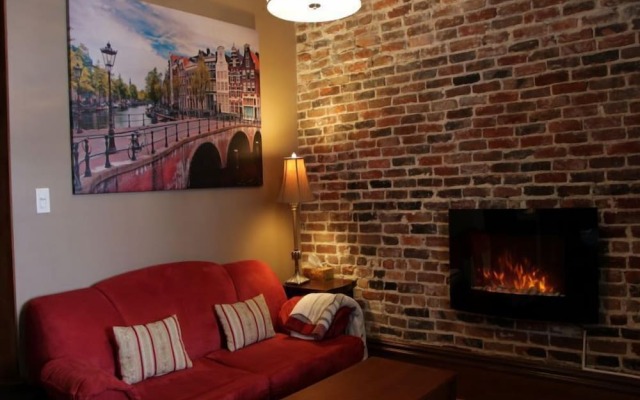 Vieux-Old Farnham Appart Condotel1