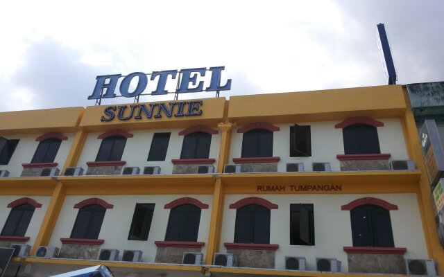 Sunnie Hotel
