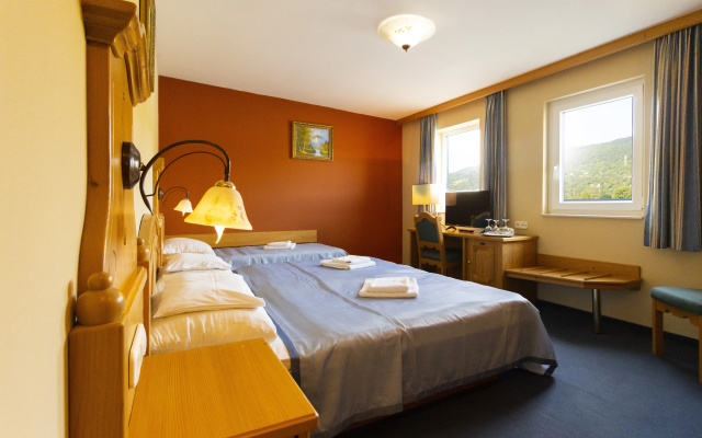 Aquamarina Hotel