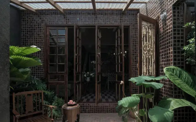 Ngâu House