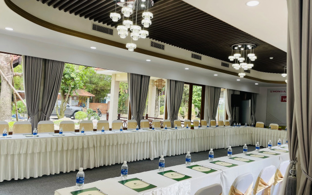 Phuong Nam Resort