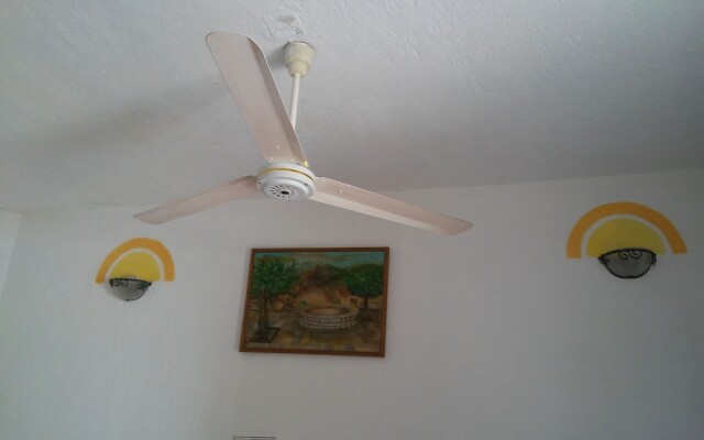 Hotel Sarabi Barra de Navidad