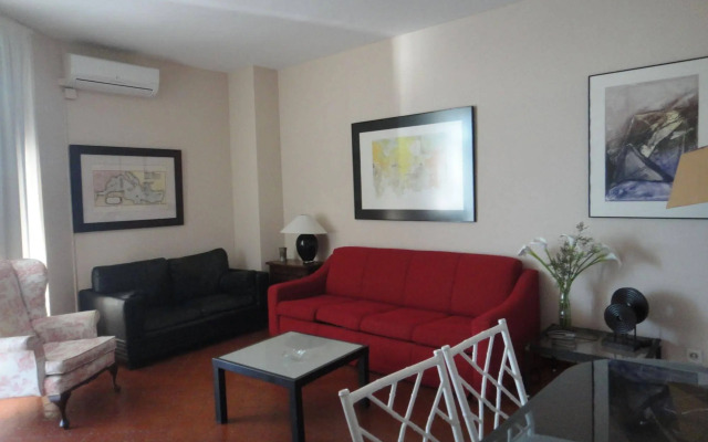 Apartamentos La Roca Rentals