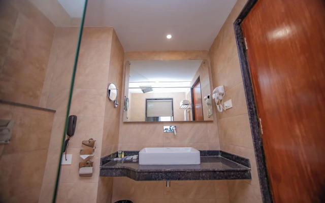 Hotel Pokhara Village & SPA