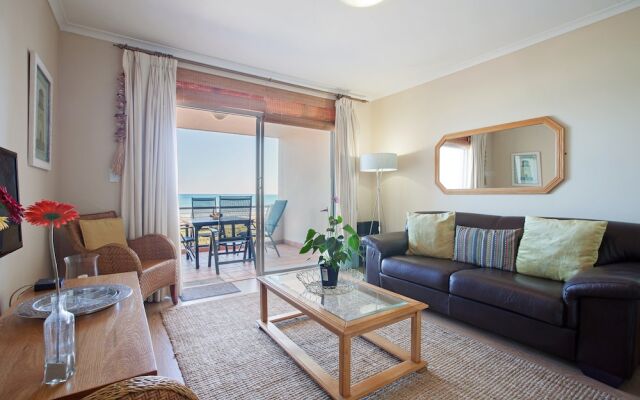 Leisure Bay 225 By Ctha