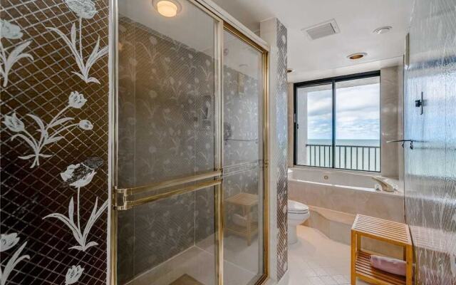 Lighthouse Towers 2008 - Two Bedroom Condo