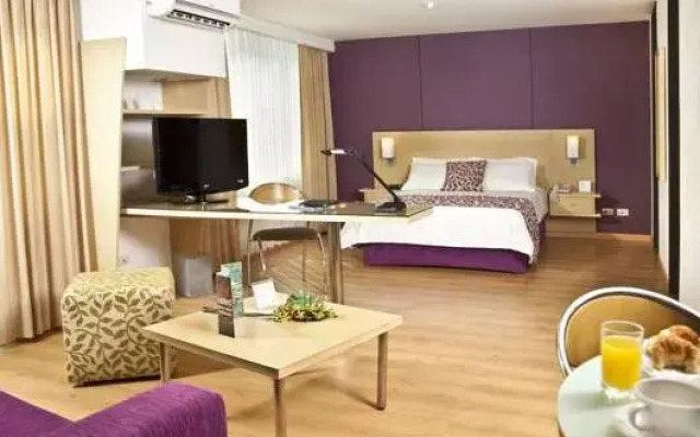 Novelty Suites Hotel