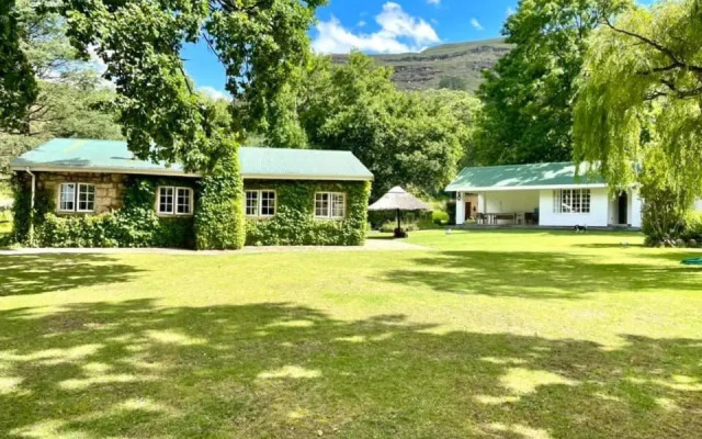 Esigodini Cottage